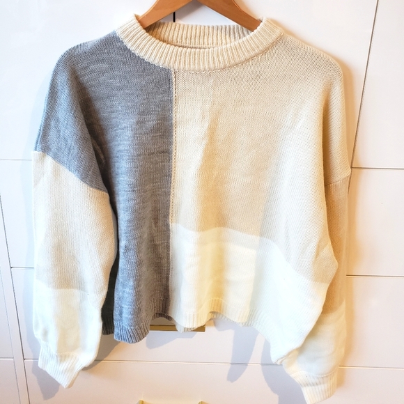 BNWT Loose Fitting Crew Neck Sweater sz S/M - Picture 1 of 5
